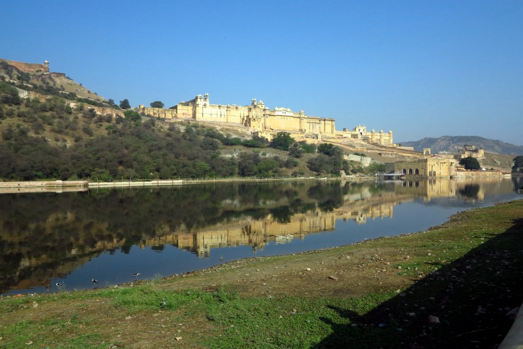 15 AMBER FORT.JPG